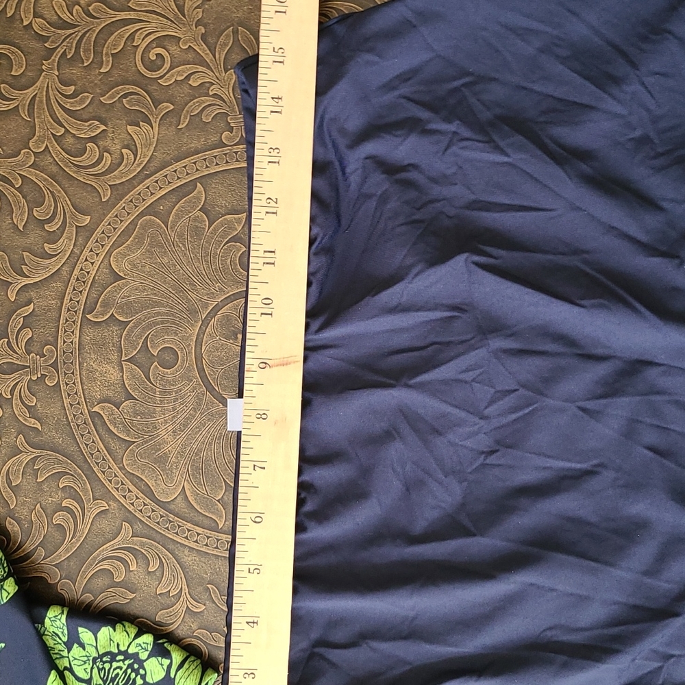 Nautica 2 piece swimsuit - Picture 4 of 10